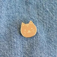 Cat face enamel pin