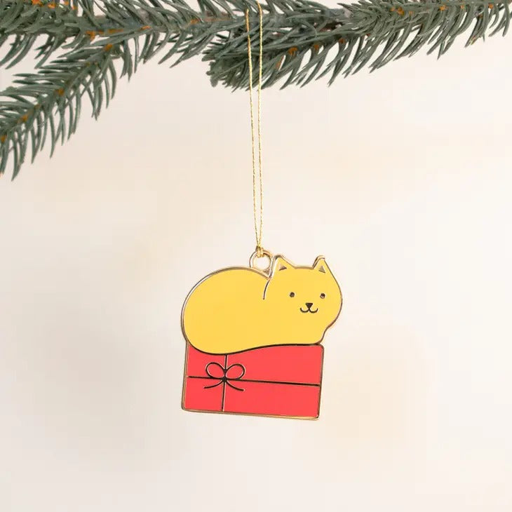 Gift Cat ornament