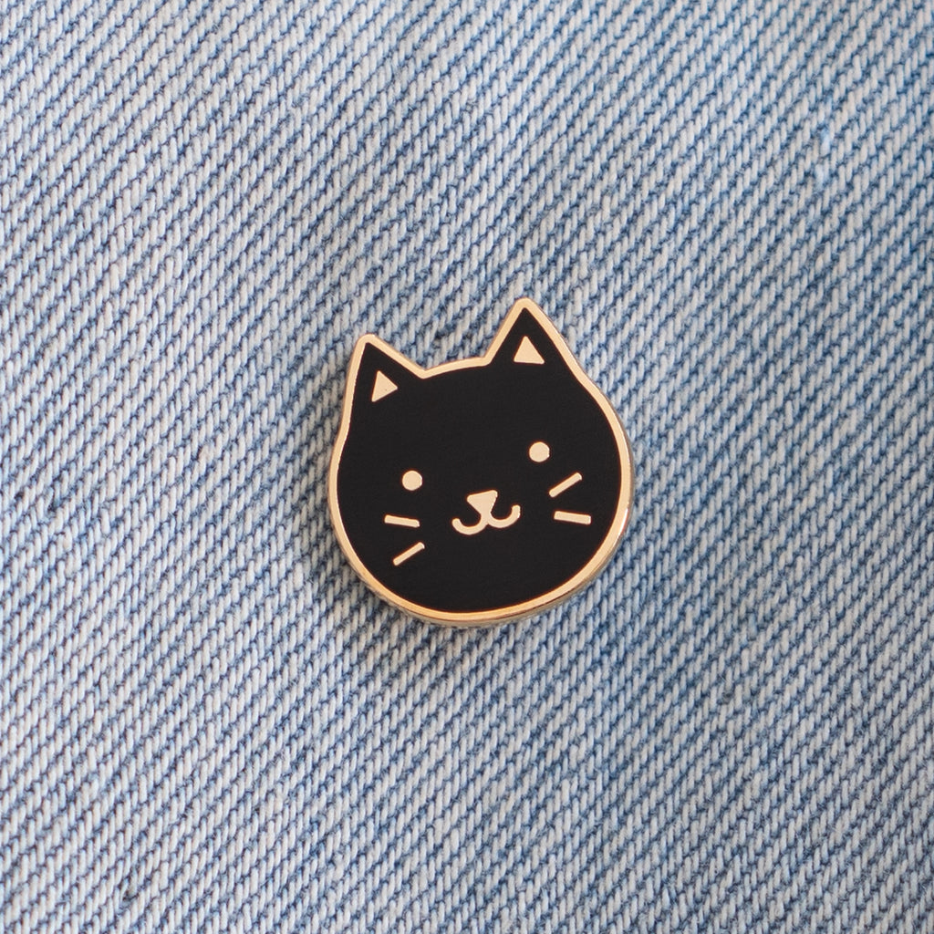 Cat face enamel pin